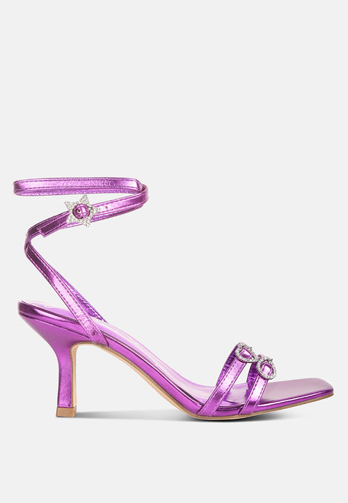 Sandales à Talon Haut – Boucle Chic