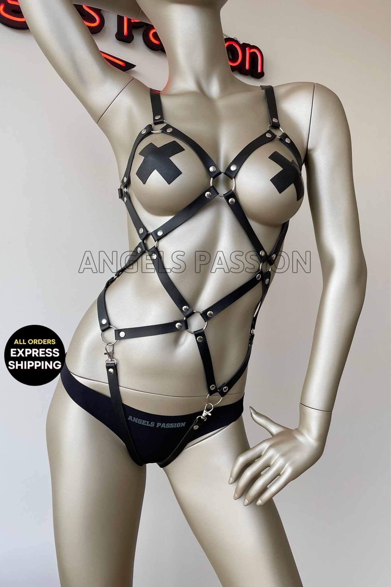 Body Cuir Femme – Bondage Élégant